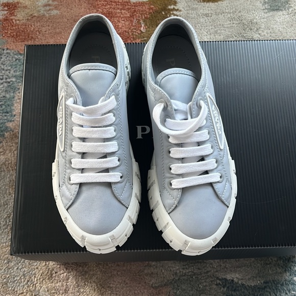 Prada Double Wheel nylon gabardine platform sneakers cornflower blue - Picture 4 of 7